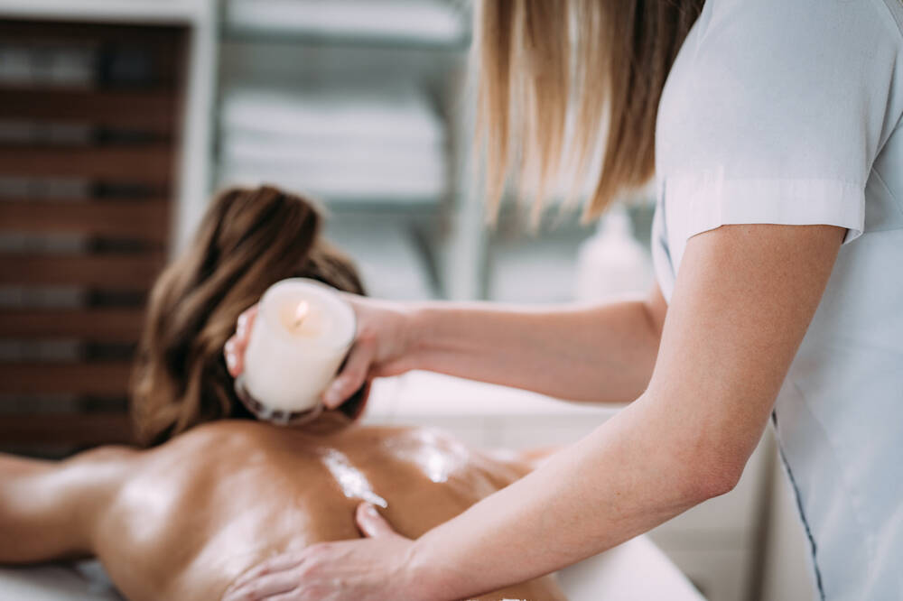 Aromarelaxmassage für Rücken-, Schulter- und Nackenbereich
